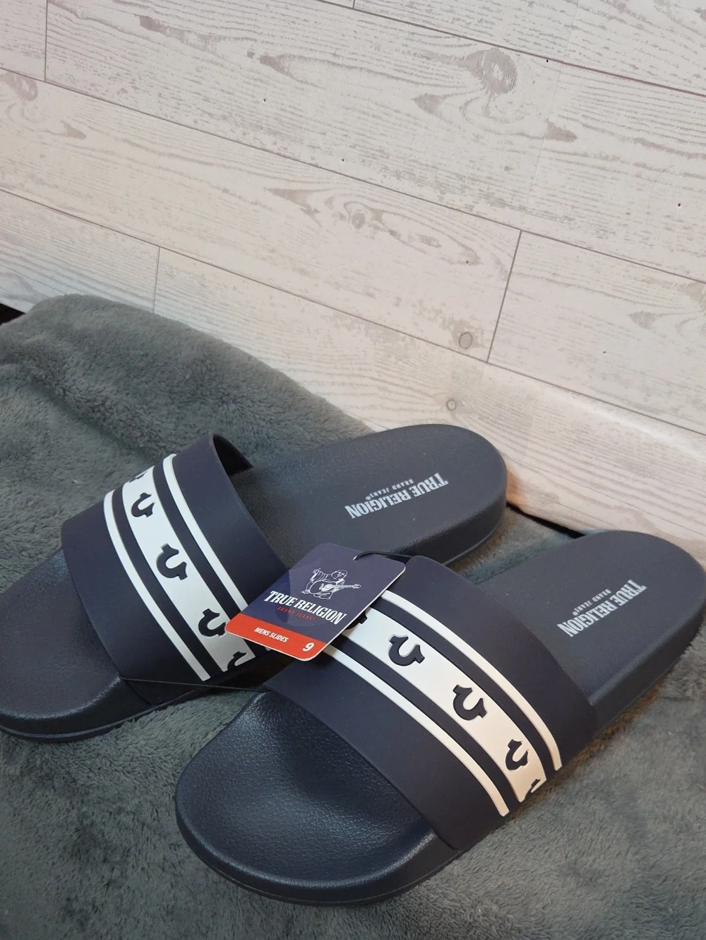 True Religion Navy Blue and White Men's Slide Sandals Sz 9